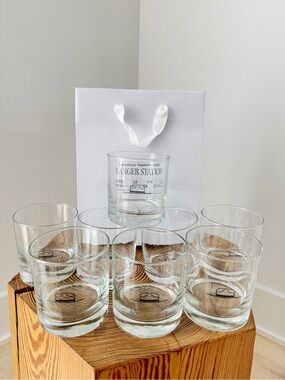RANGER STATION - set of 8 rocks glasses w/ gift bag